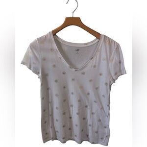 GAP Favorite White Gold Floral V-Neck Short Sleeve Tee Medium